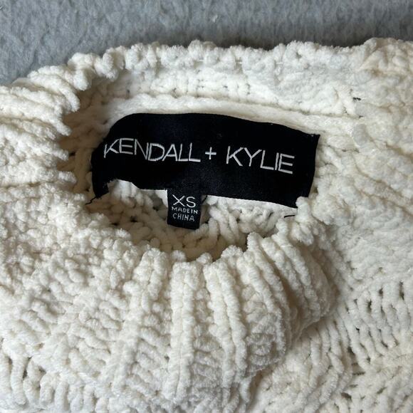 Kendall & Kylie Sweater Womens XS Cream Crew Neck Long Sleeve Pullover Chunky - Picture 3 of 9